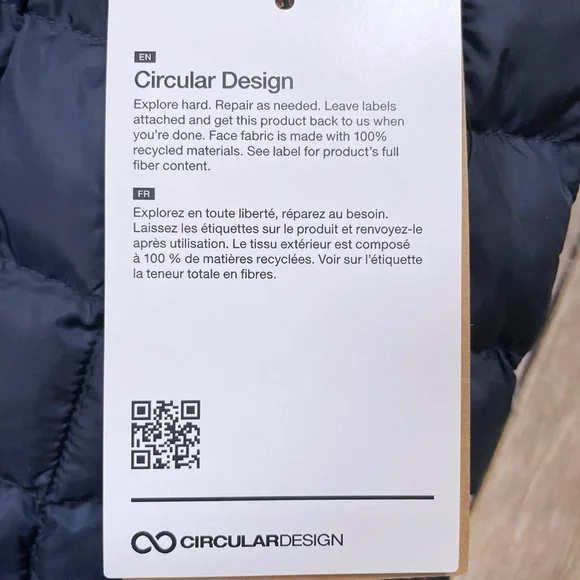 The North Face Women’s ThermoBall Insulated Vest In Summit Navy - Picture 9 of 9